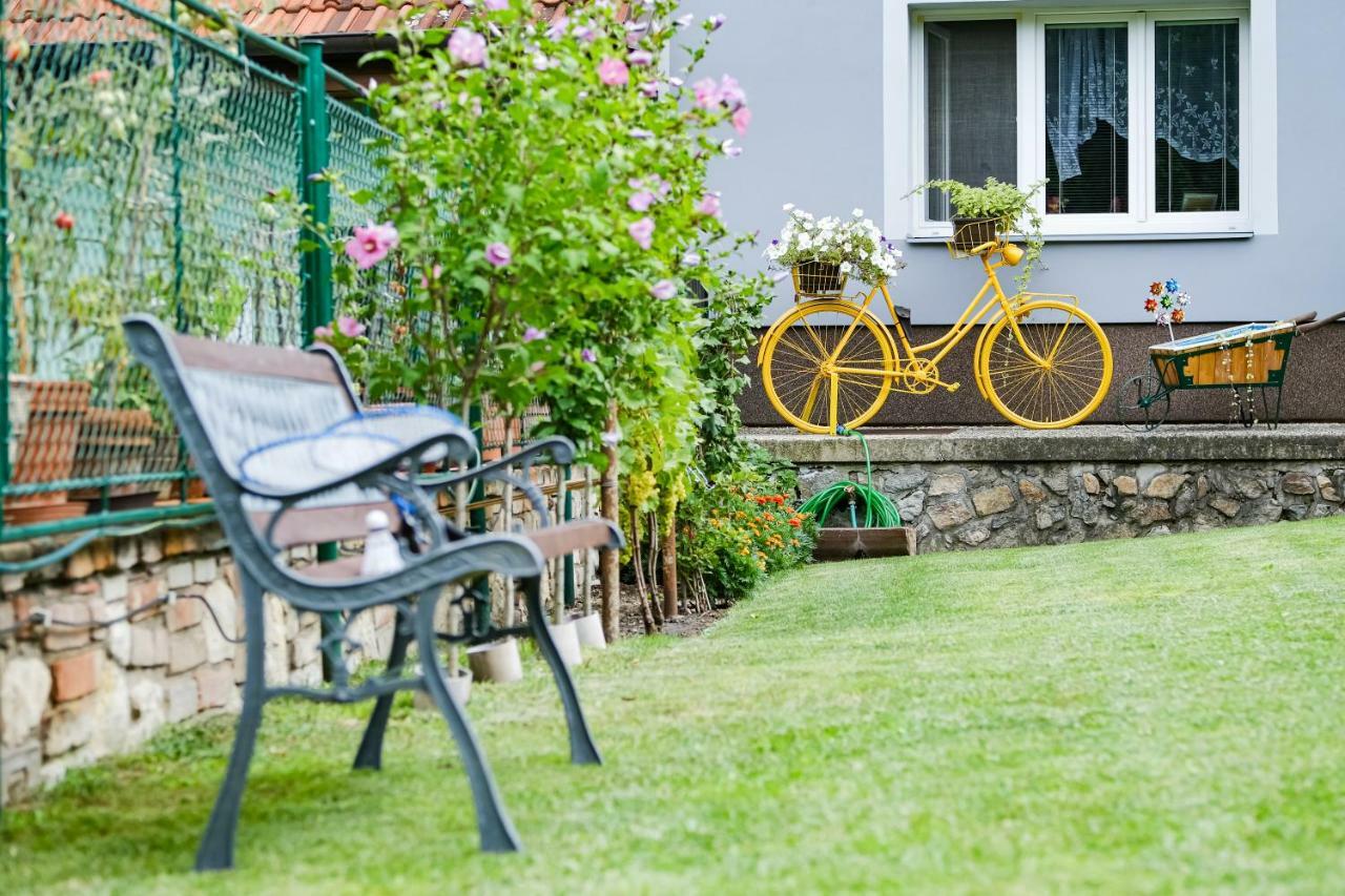 Apartment Livi ミクロフ エクステリア 写真