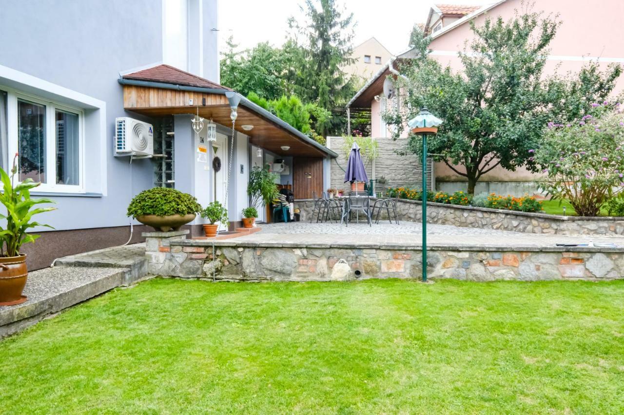 Apartment Livi ミクロフ エクステリア 写真